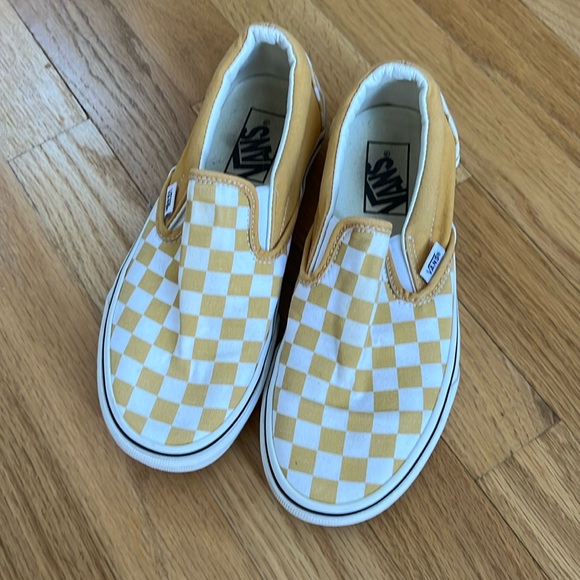 Vans Shoes - Unisex yellow checkered classic Vans, men sz 5.5 women sz 7